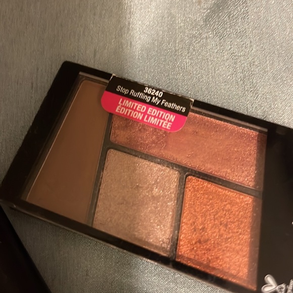 Trio of Elf and Wet 'n' Wild - Picture 5 of 10